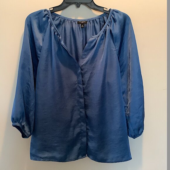 Talbots Petites - Classic Blue Blouse, 3/4 sleeve Size 12P - Picture 1 of 7